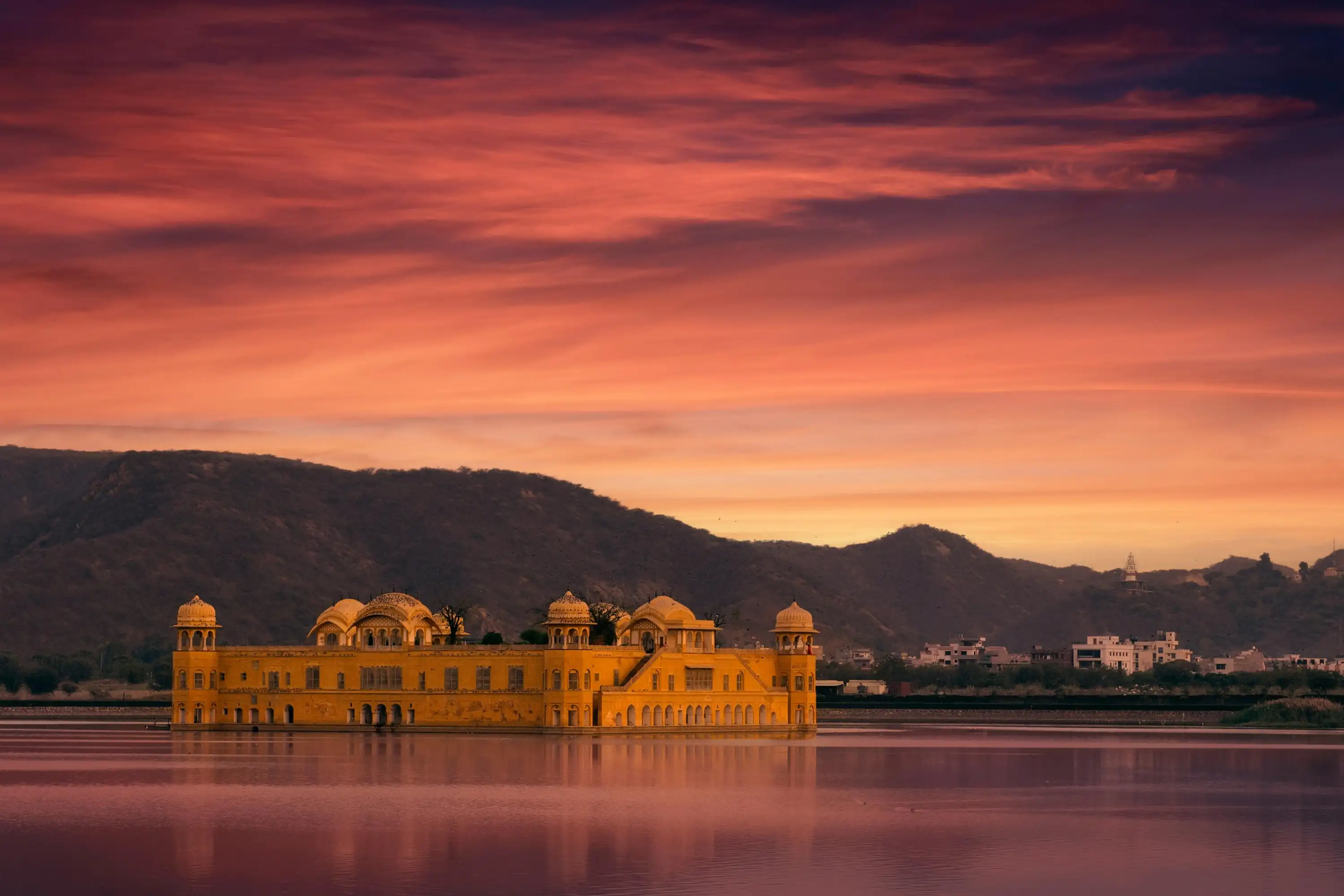 From Delhi: 2 Days Jaipur City Overnight Tour